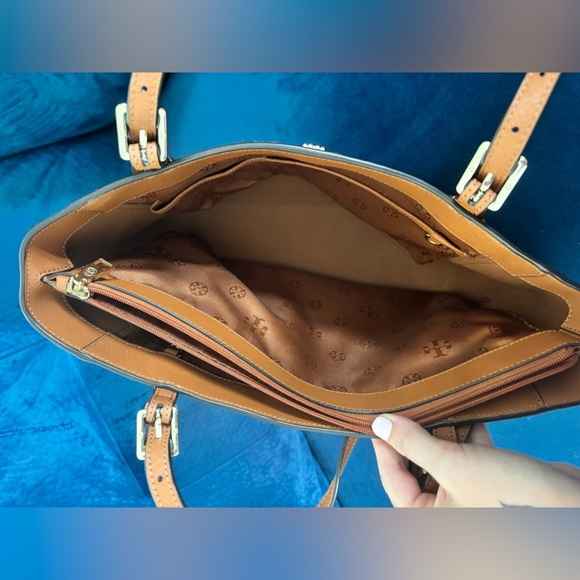 Tory Burch Mini Robinson Brown Leather Tote Bag - Picture 10 of 16